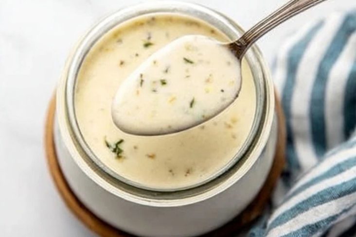 15 Minute Garlic Parmesan Sauce