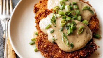 Chicken Fried Steak with Creamy Gravy