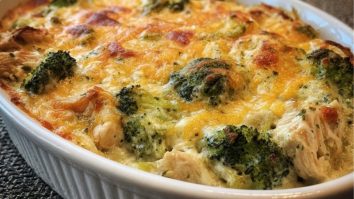 Creamy Keto Broccoli Chicken Casserole