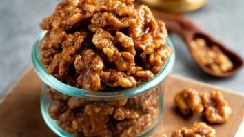 Quick Toffee Candied Walnuts