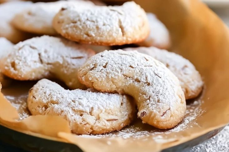 Almond Crescent Cookies