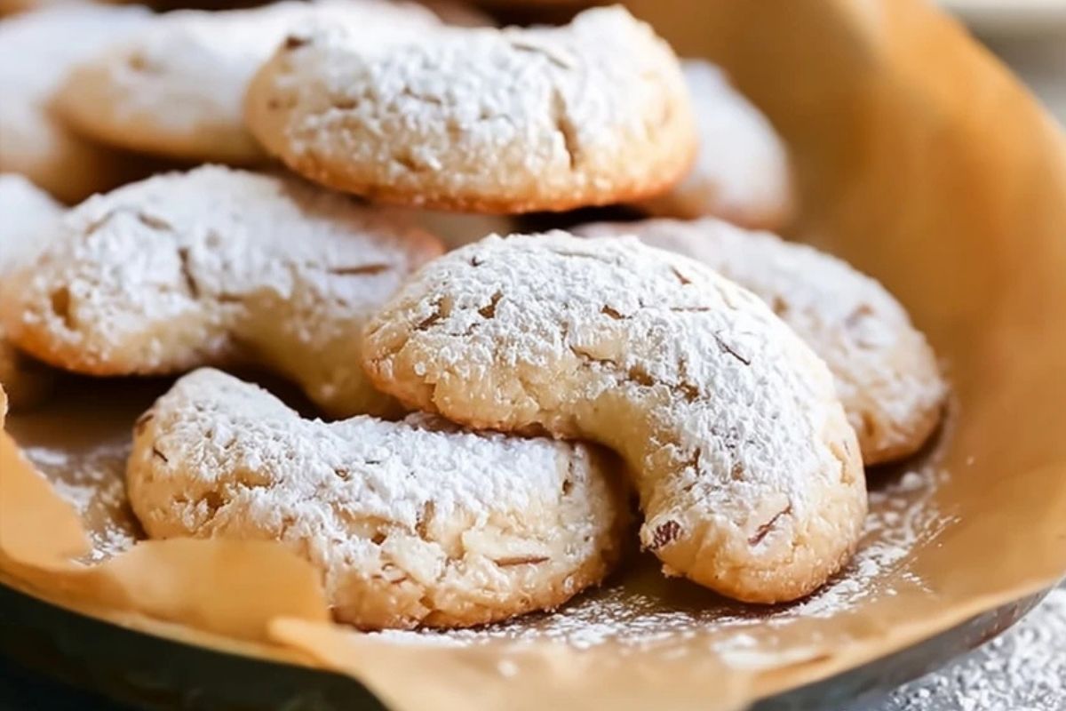 Almond Crescent Cookies