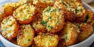 Crispy Cheesy Garlic Potatoes
