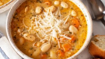 Creamy Chicken White Bean Soup