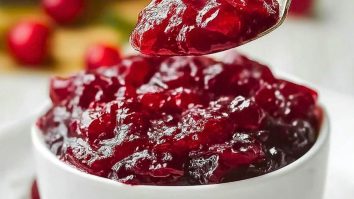 Easy Classic Cranberry Sauce