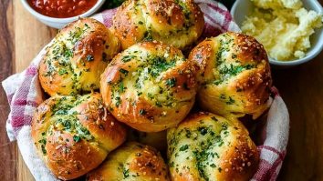 Garlic Knots