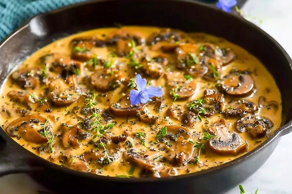 Garlic Mushroom Stroganoff