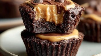 Peanut Butter Brownie Cups
