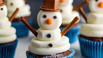 Snowman Cupcakes