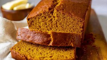 Easy Homemade Pumpkin Bread