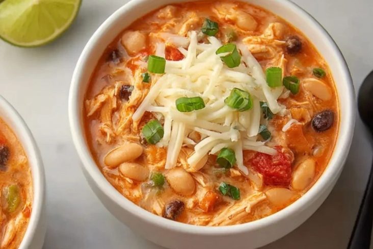Slow Cooker Buffalo Chicken Chili