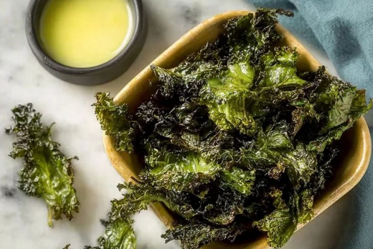 Best Salt and Vinegar Kale Chips