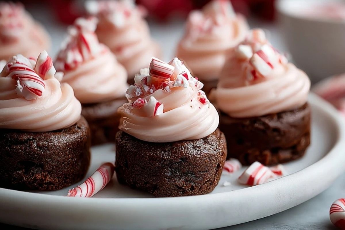 Candy Cane Brownie Bites