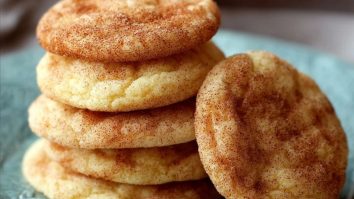 Chewy Snickerdoodles