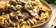 Instant Pot Beef Stroganoff