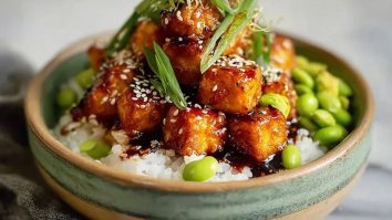 Mouthwatering Crispy Sticky Tofu