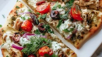 Simple Mediterranean Chicken Flatbread Pizza