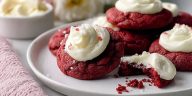 ed-velvet-cookies-with-cream-cheese-frosting.