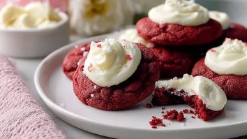 ed-velvet-cookies-with-cream-cheese-frosting.