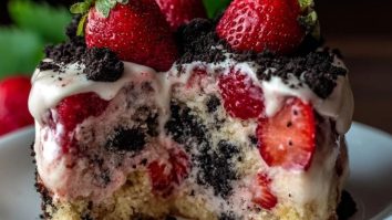 Strawberry Cake with Oreo Crumble