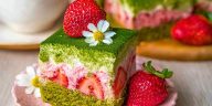 Strawberry Matcha Latte Cake