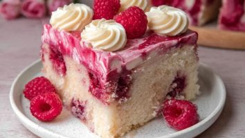 White Chocolate Raspberry Cake