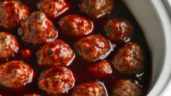 Easy Crockpot Meatballs
