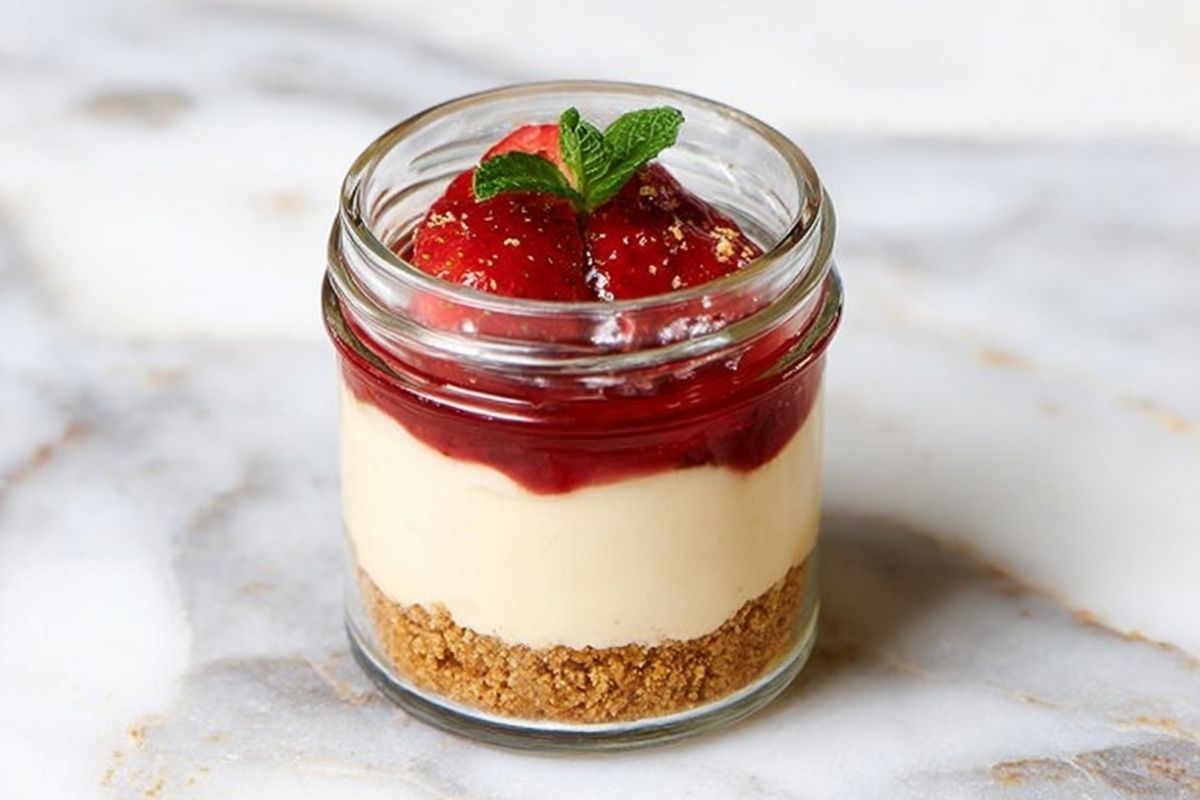 High-Protein Cheesecake Jars
